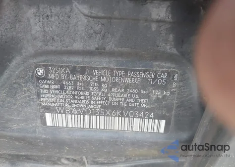 2006 BMW 325Xi из США, поврежденный, VIN WBAVD135X6KV03424